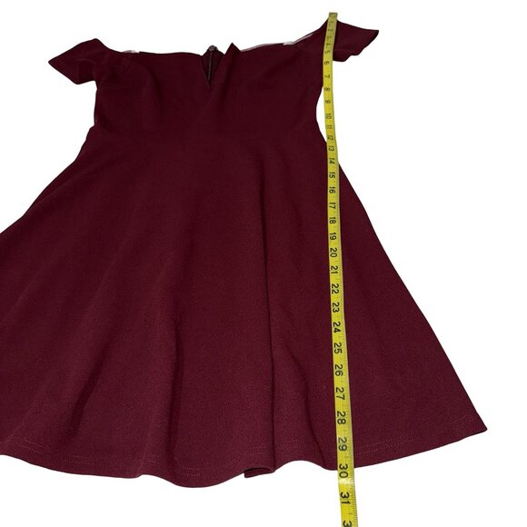 NWT LULUS Burgundy Off-the-Shoulder Skater A-Line Mini Dress Womens Sz M NWT - Picture 11 of 15